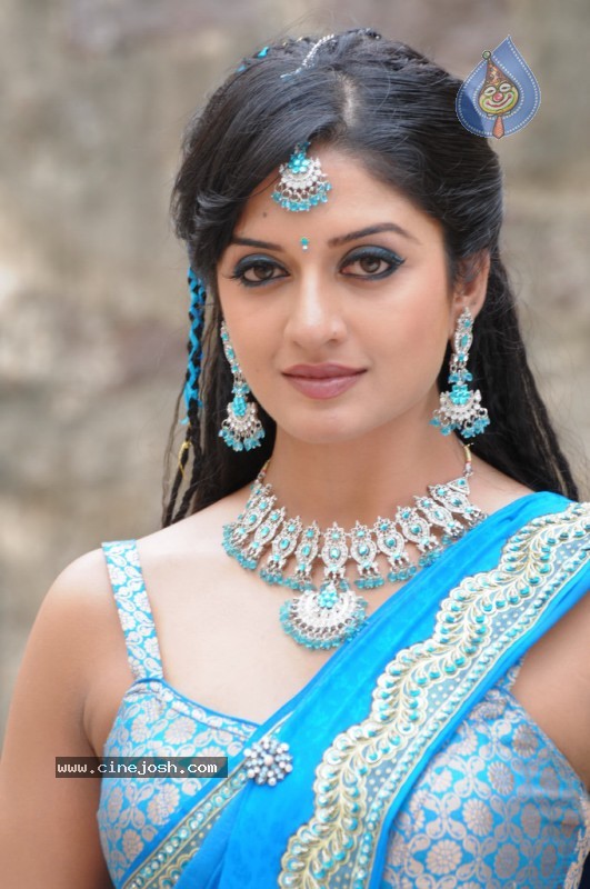 Vimala Raman Stills in Ranga the Donga Movie - 31 / 46 photos