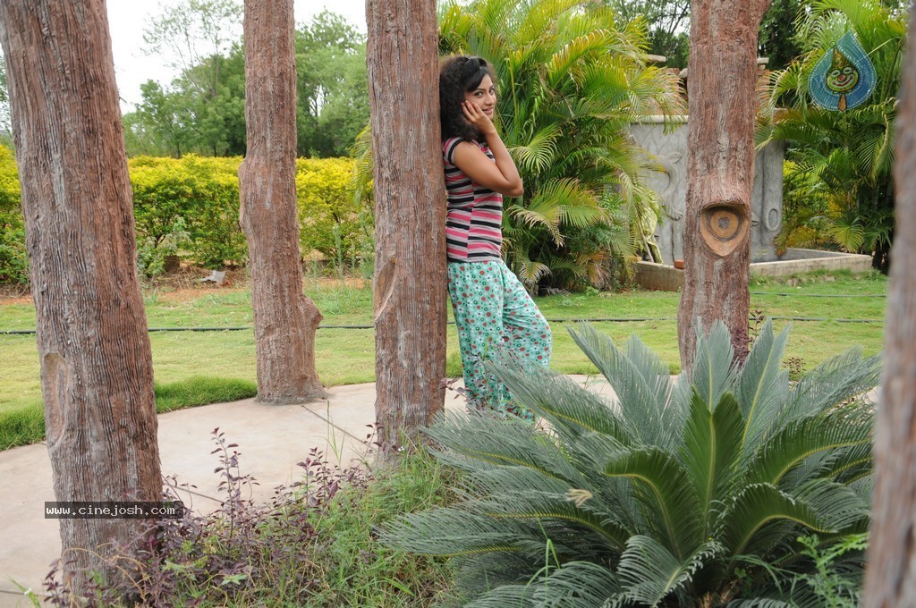 Vishnu Priya Gallery - 5 / 64 photos