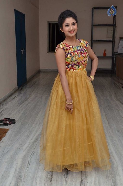 Vishnu Priya Latest Photos - 16 / 49 photos