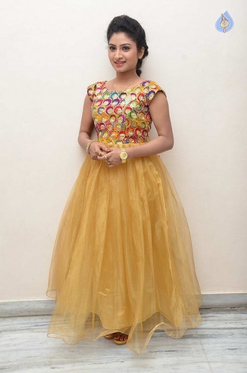 Vishnu Priya Latest Photos - 32 / 49 photos