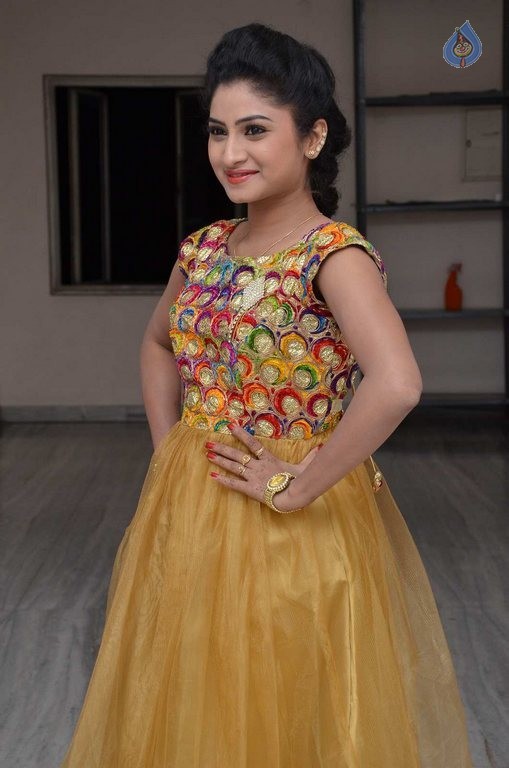 Vishnu Priya Latest Photos - 40 / 49 photos