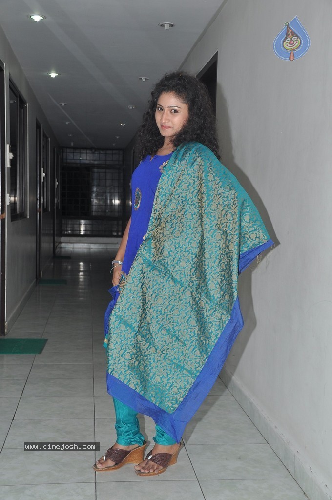 Vishnu Priya Latest Pics - 8 / 58 photos