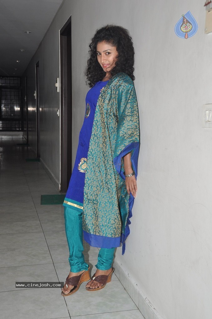 Vishnu Priya Latest Pics - 22 / 58 photos