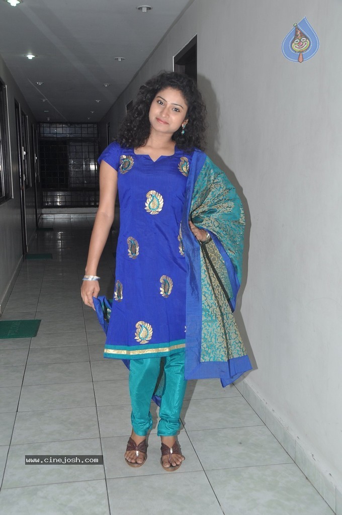 Vishnu Priya Latest Pics - 42 / 58 photos