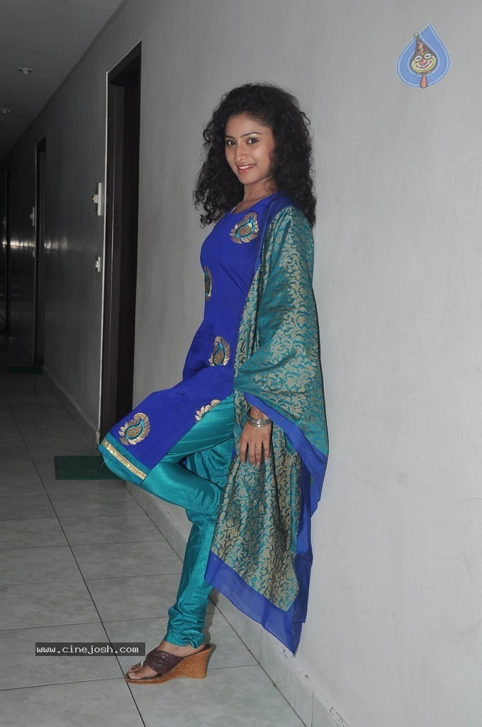 Vishnu Priya Latest Pics - 44 / 58 photos