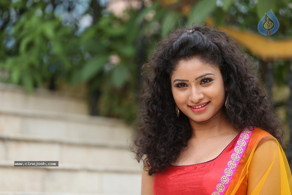 Vishnu Priya Latest Stills - 18 / 142 photos