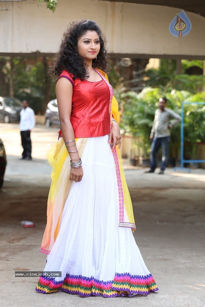 Vishnu Priya Latest Stills - 90 / 142 photos