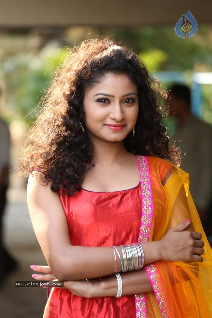 Vishnu Priya Latest Stills - 97 / 142 photos