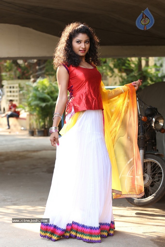 Vishnu Priya Latest Stills - 103 / 142 photos