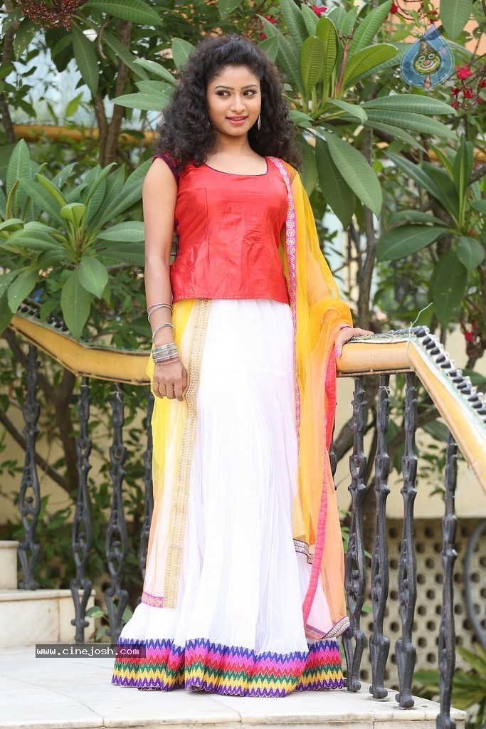 Vishnu Priya Latest Stills - 110 / 142 photos