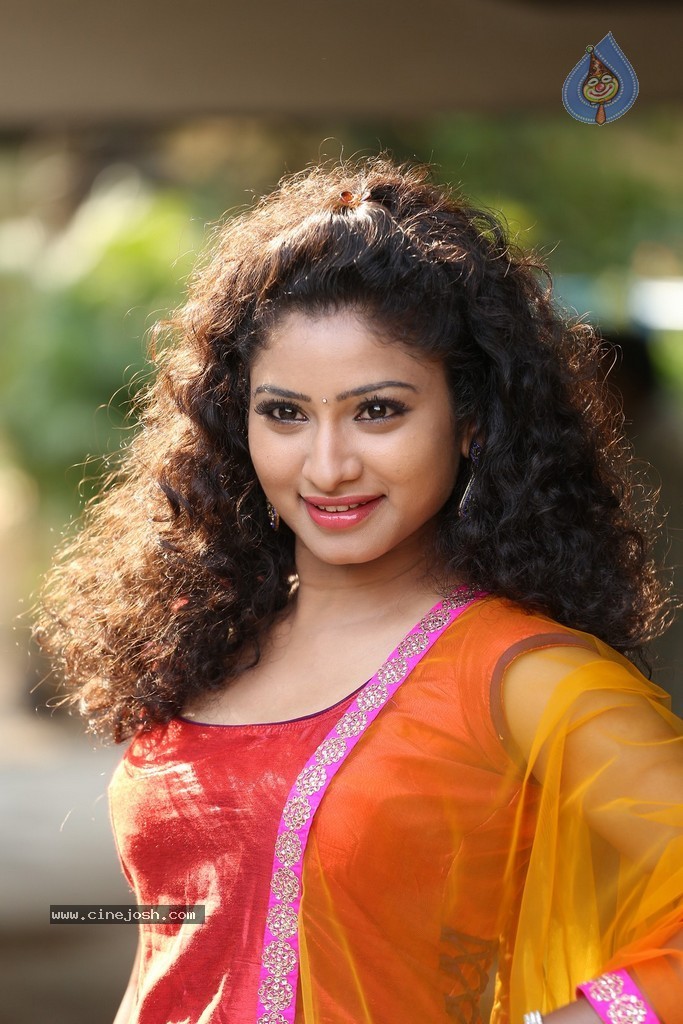 Vishnu Priya Latest Stills - 119 / 142 photos
