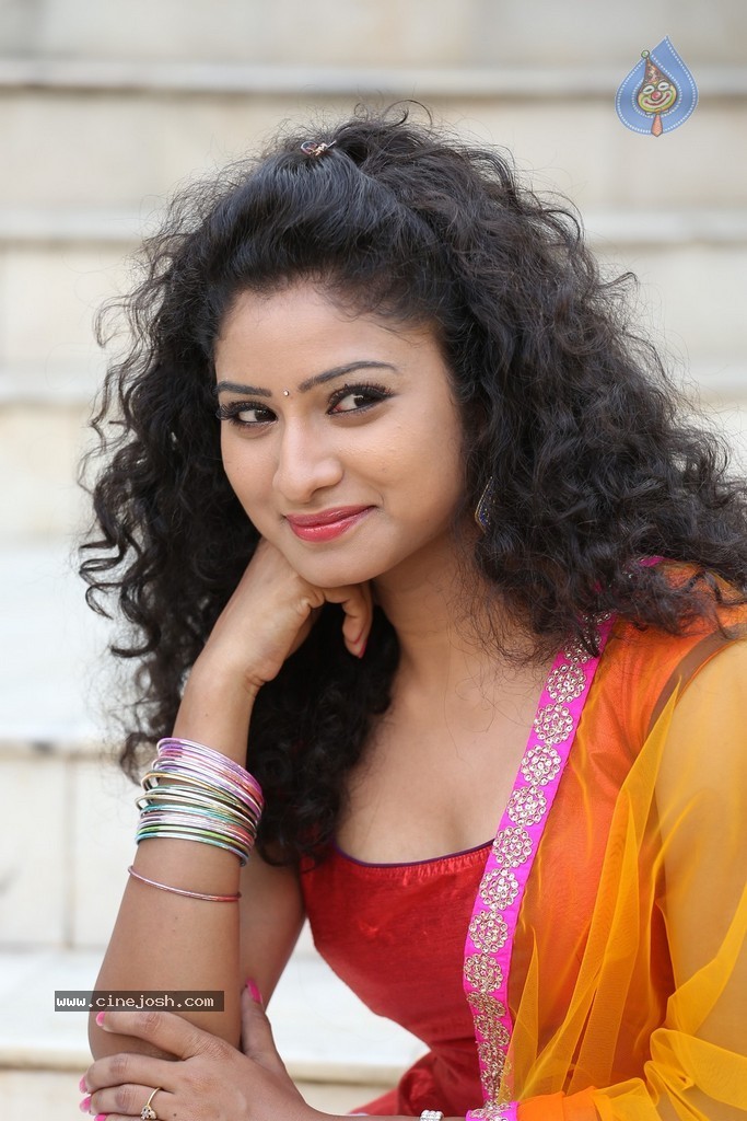 Vishnu Priya Latest Stills - 140 / 142 photos