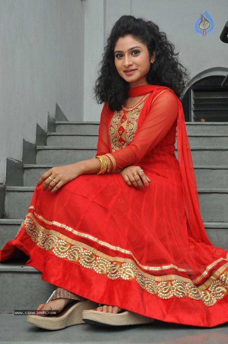 Vishnu Priya New Photos - 29 / 35 photos