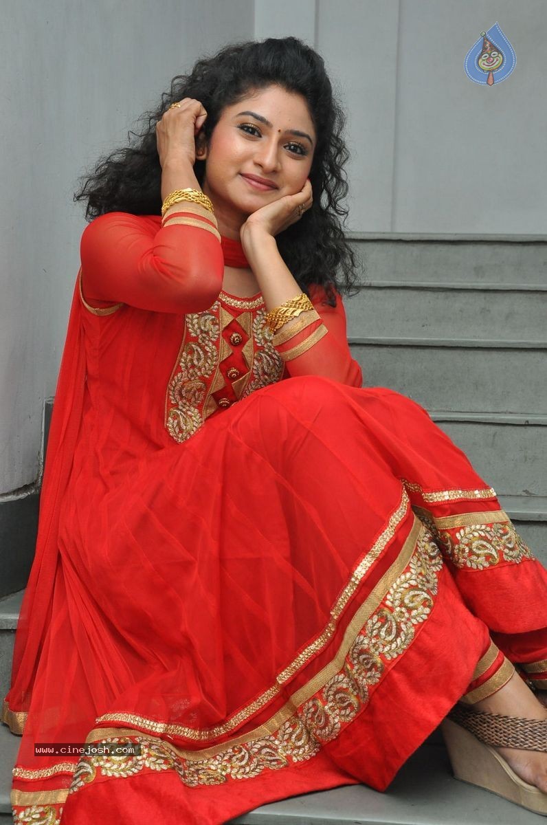 Vishnu Priya New Photos - 34 / 35 photos