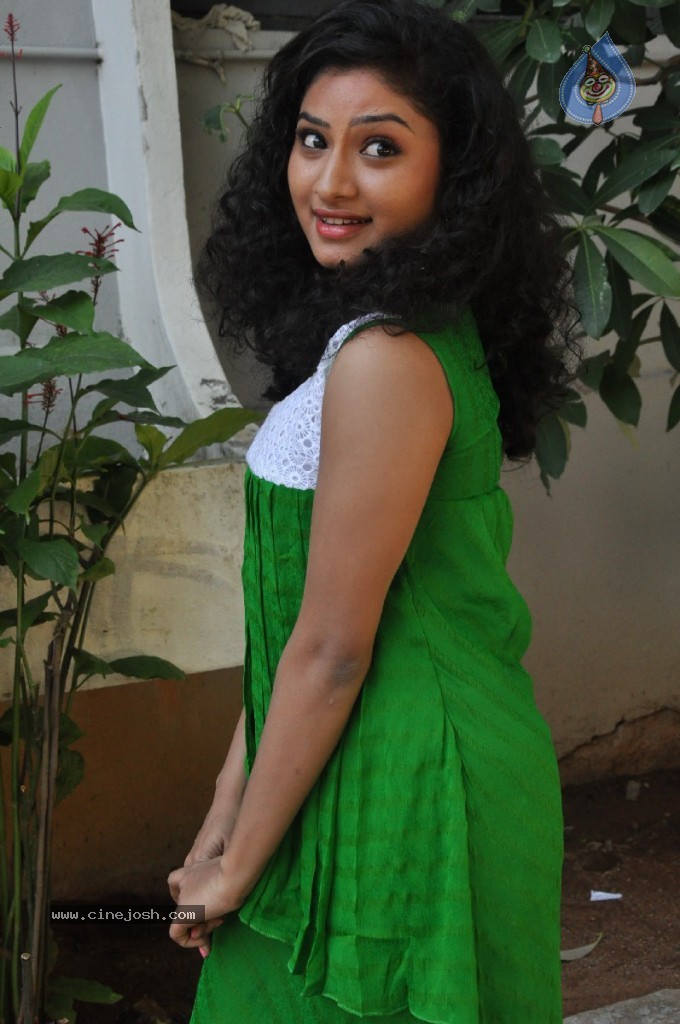 Vishnu Priya New Photos - 33 / 42 photos