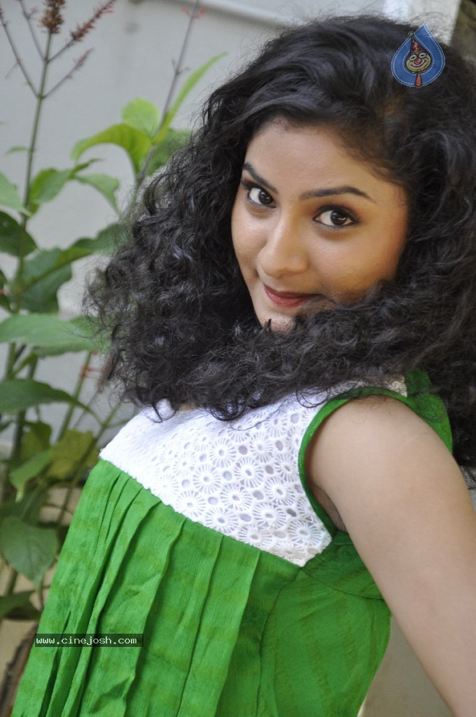 Vishnu Priya New Photos - 36 / 42 photos