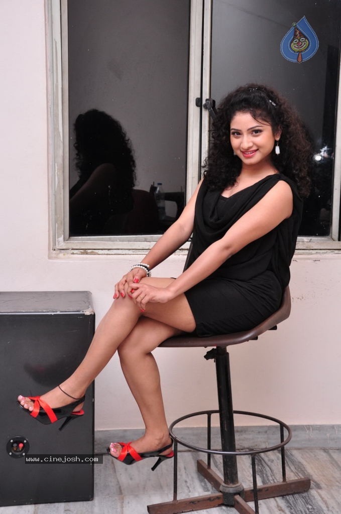 Vishnu Priya New Photos, - 17 / 88 photos