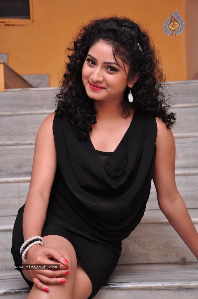 Vishnu Priya New Photos, - 20 / 88 photos