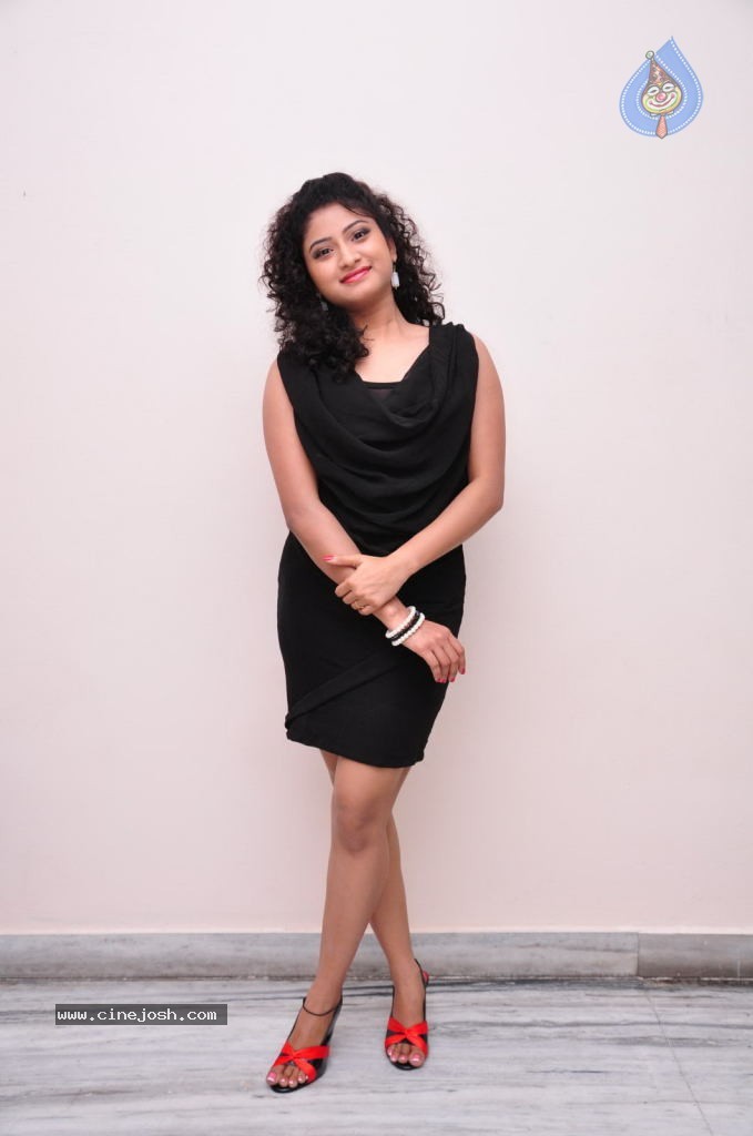 Vishnu Priya New Photos, - 21 / 88 photos