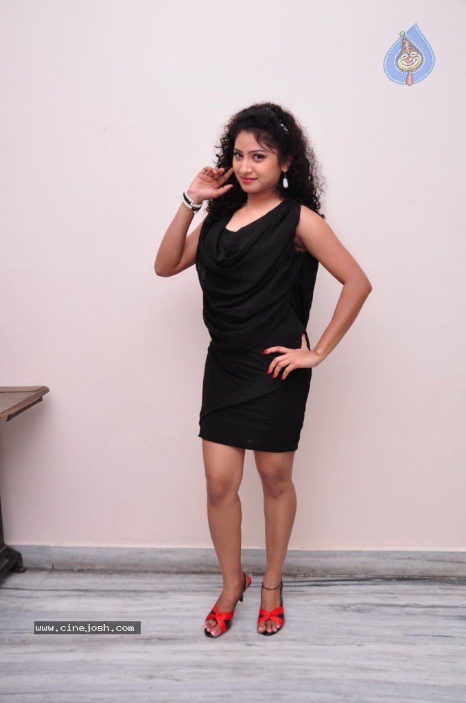 Vishnu Priya New Photos, - 25 / 88 photos