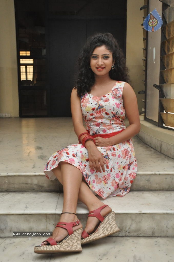 Vishnu Priya New Pics - 43 / 85 photos