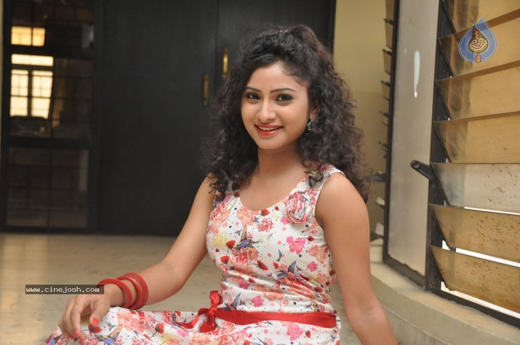 Vishnu Priya New Pics - 48 / 85 photos