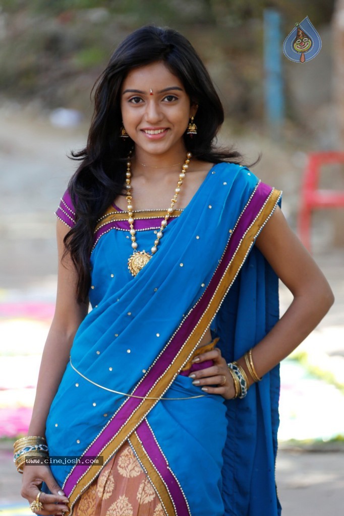 Vithika Latest Stills - 44 / 54 photos