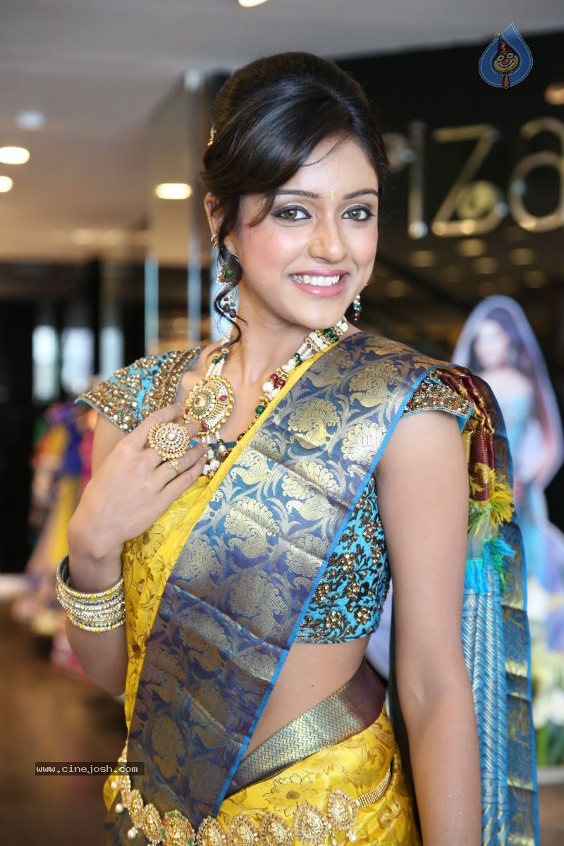 Vithika New Photos - 62 / 80 photos