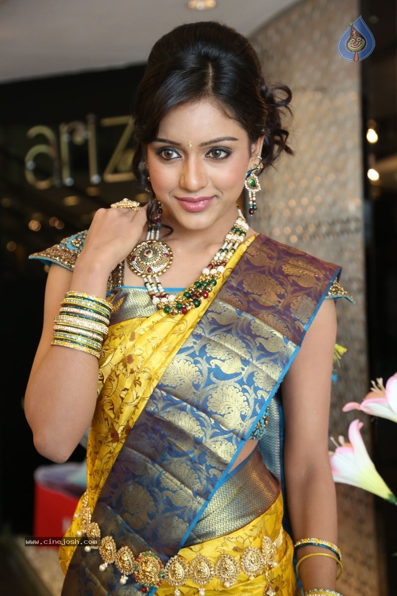 Vithika New Photos - 80 / 80 photos