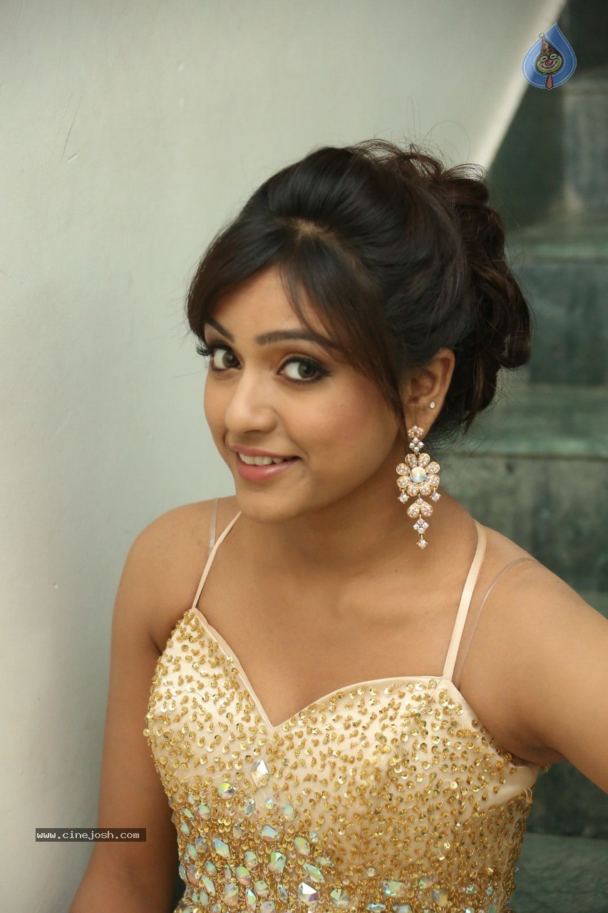 Vithika Sheru Latest Gallery - 14 / 80 photos