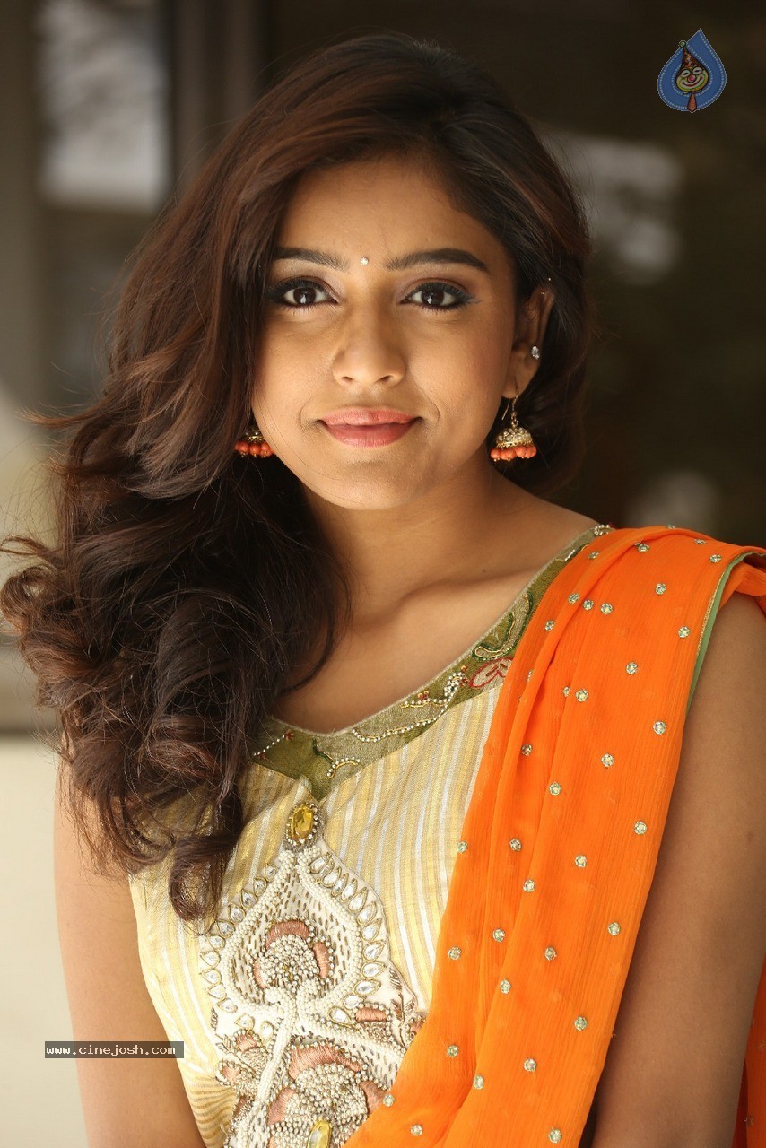 Vithika Sheru Latest Pics - 50 / 60 photos