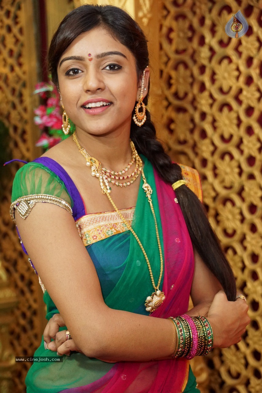 Vithika Sheru New Photos - 47 / 48 photos