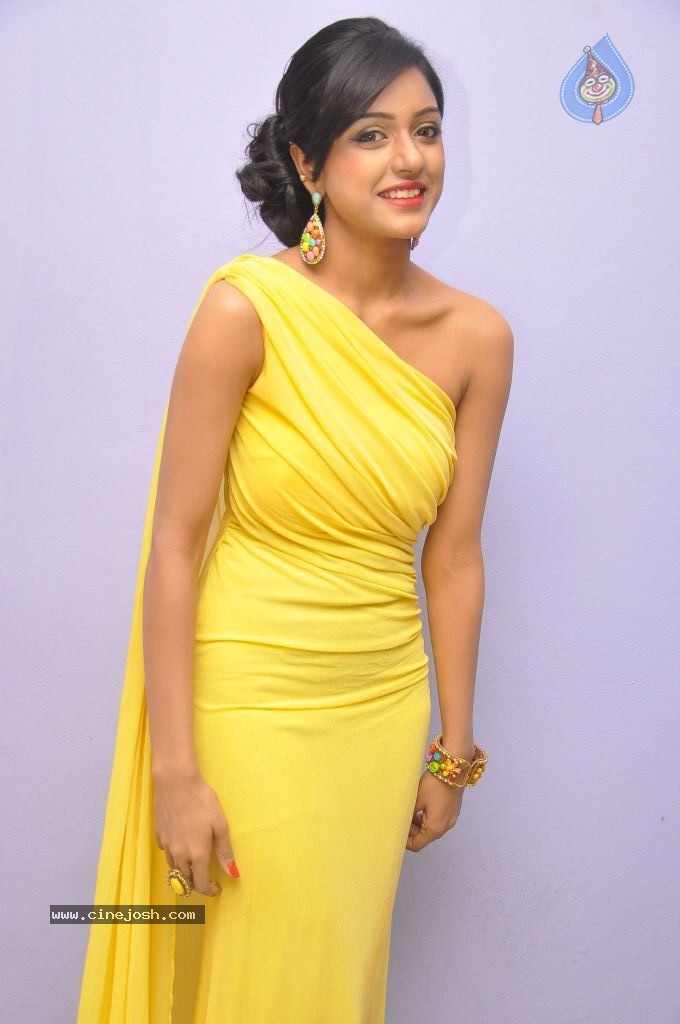 Vithika Sheru New Stills - 19 / 73 photos