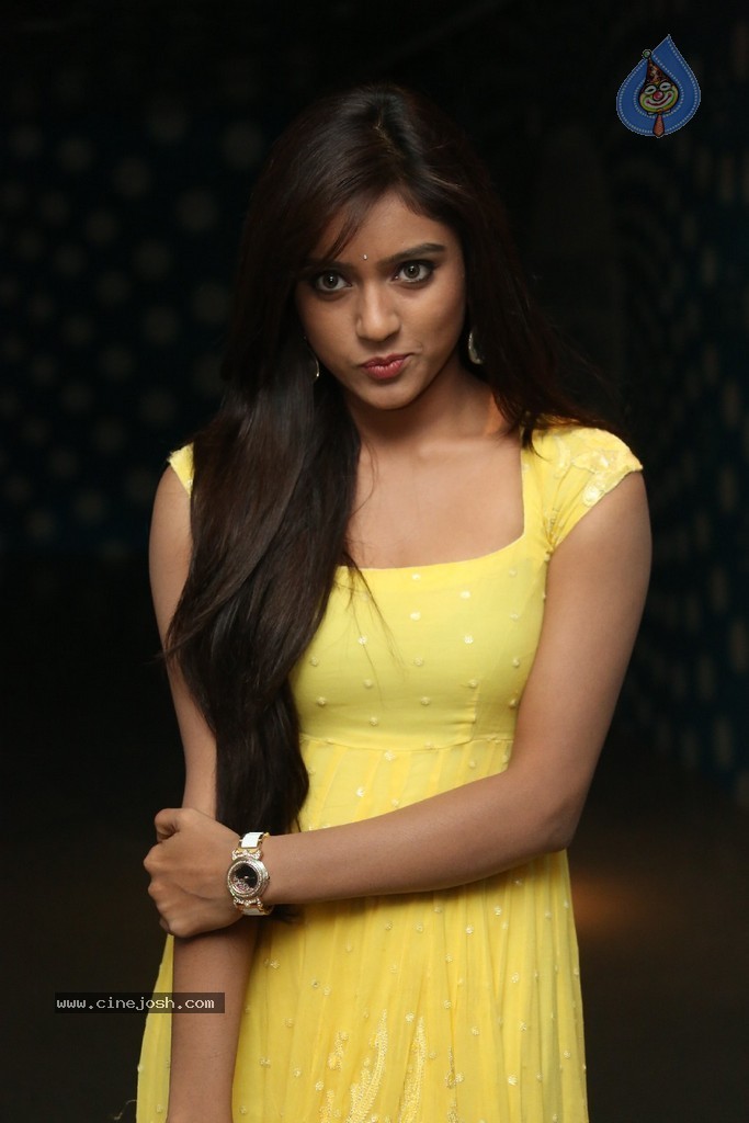 Vitika Seru Latest Pics - 9 / 83 photos