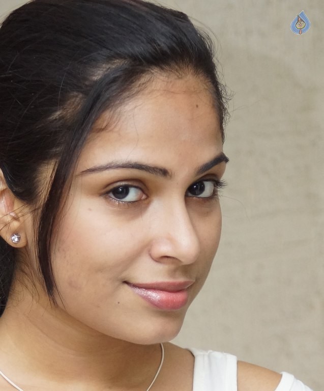 Vrushali Gosavi Latest Pics - 2 / 28 photos