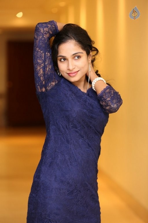 Vrushali Gosavi New Pics - 4 / 48 photos