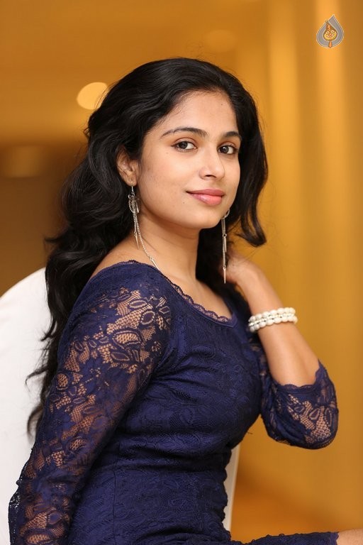 Vrushali Gosavi New Pics - 7 / 48 photos