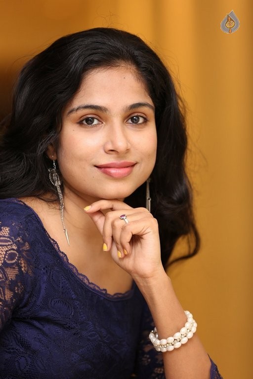 Vrushali Gosavi New Pics - 47 / 48 photos