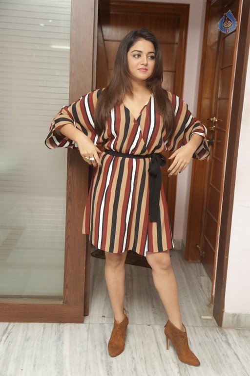 Wamiqa Gabbi Latest Pics - 36 / 60 photos