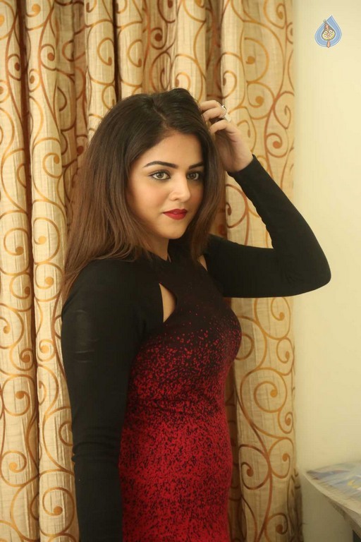 Wamiqa Gabbi New Photos - 26 / 42 photos