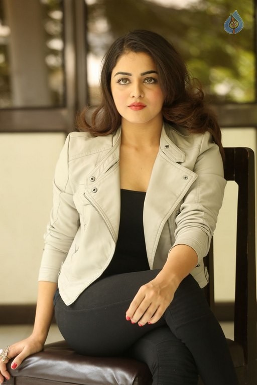 Wamiqa Gabbi New Pics - 9 / 59 photos