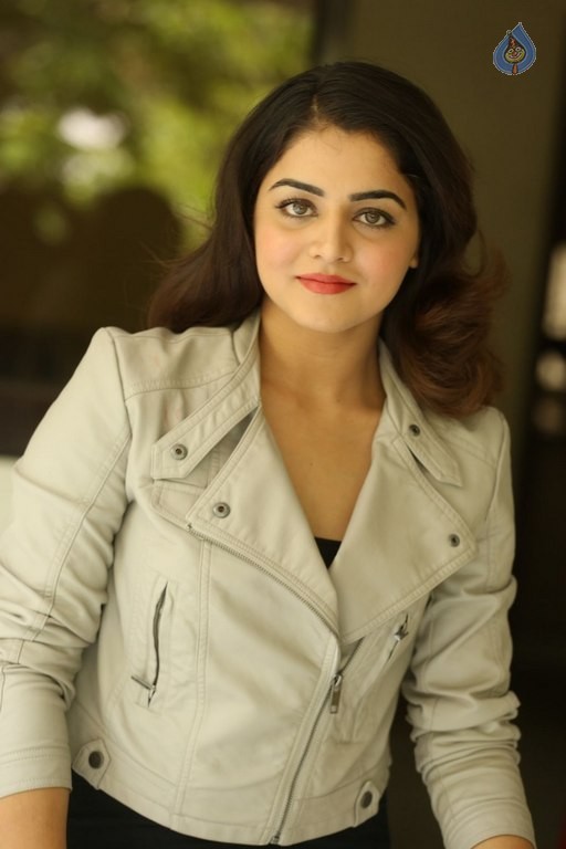 Wamiqa Gabbi New Pics - 42 / 59 photos