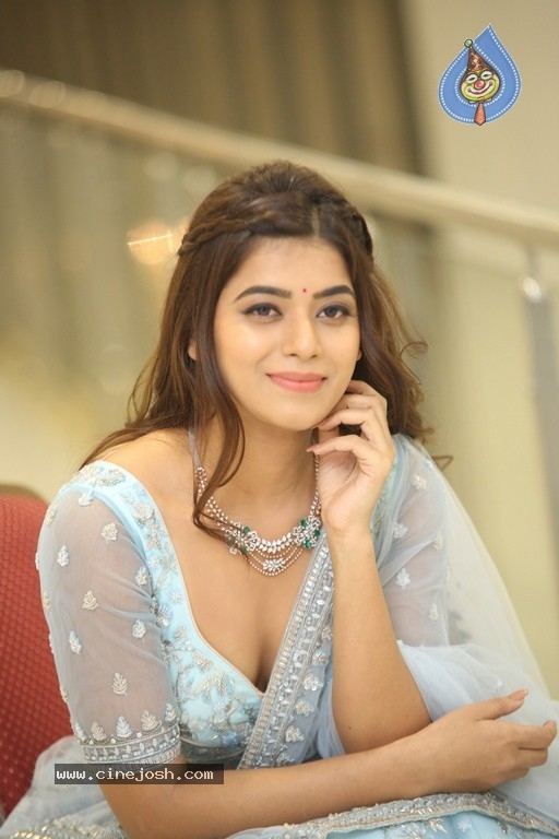 Yamini Bashker Gallery - 1 / 42 photos