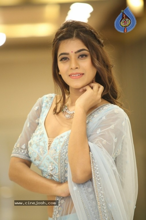 Yamini Bashker Gallery - 14 / 42 photos