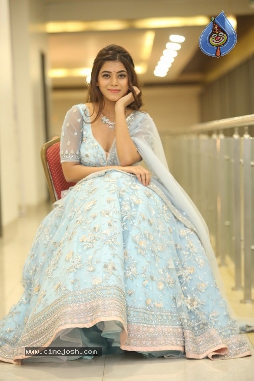 Yamini Bashker Gallery - 16 / 42 photos