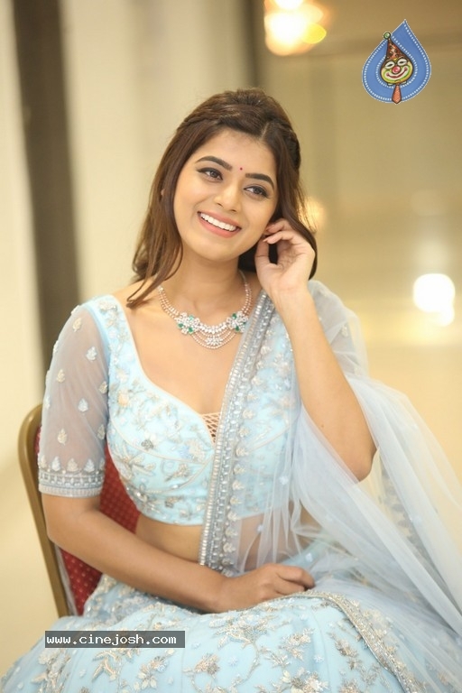Yamini Bashker Gallery - 39 / 42 photos