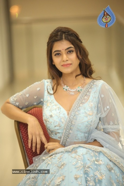 Yamini Bashker Gallery - 42 / 42 photos