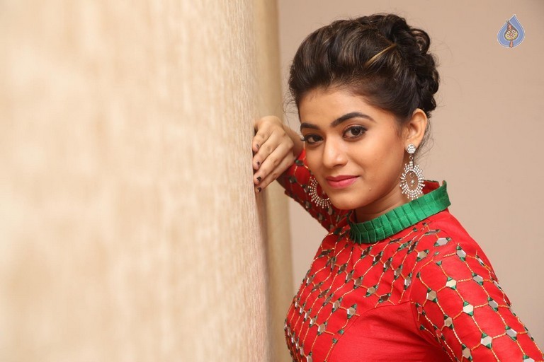 Yamini Bhaskar Latest Photos - 5 / 42 photos
