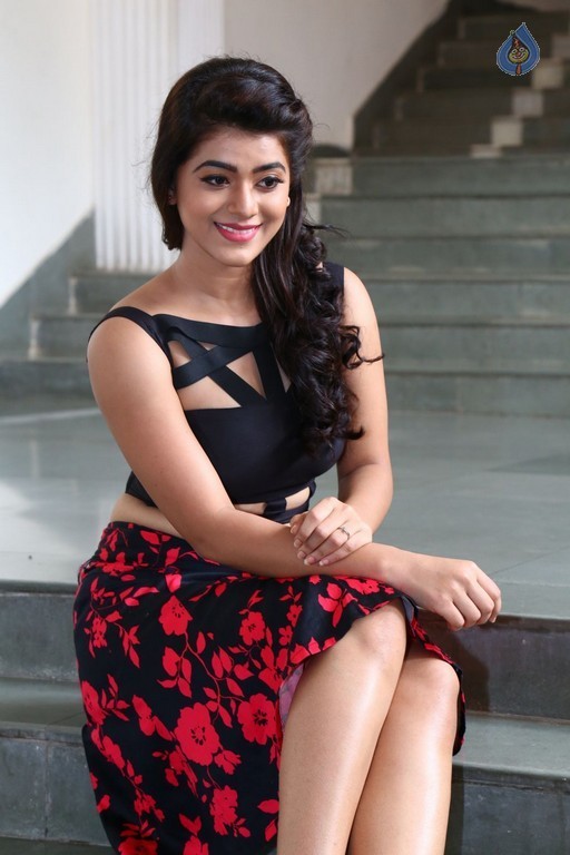 Yamini Bhaskar Latest Pics - 26 / 42 photos