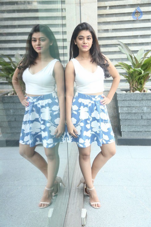 Yamini Bhaskar Latest Pics - 38 / 62 photos